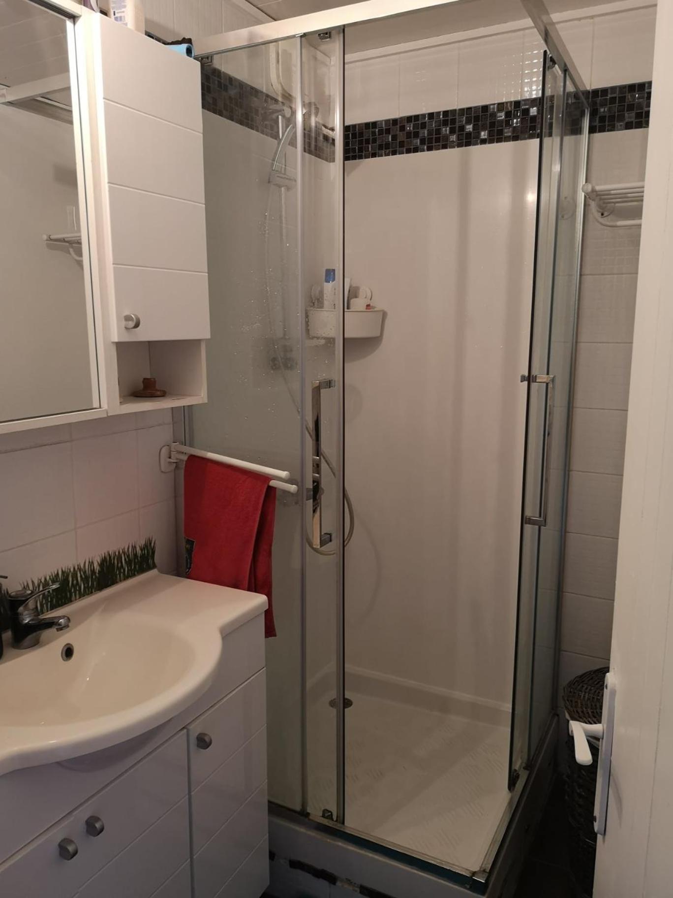 Chambre Dans Beau T3 Tres Proche Centre Ville ! Lorient Exterior foto